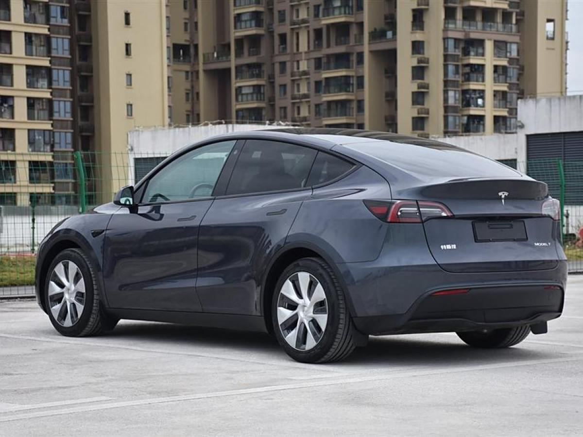 特斯拉 Model Y  2022款 后輪驅(qū)動(dòng)版圖片