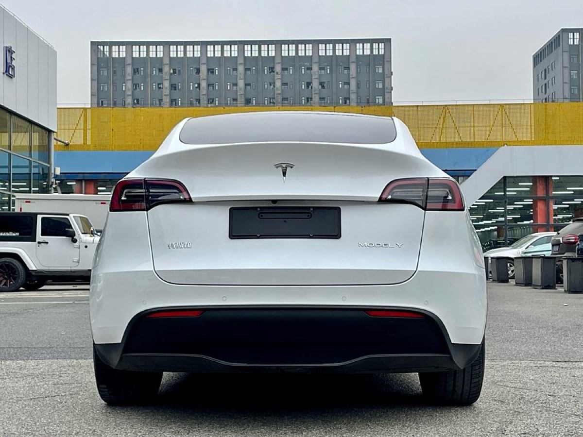 特斯拉 Model Y  2021款 長續(xù)航全輪驅動版 3D7圖片