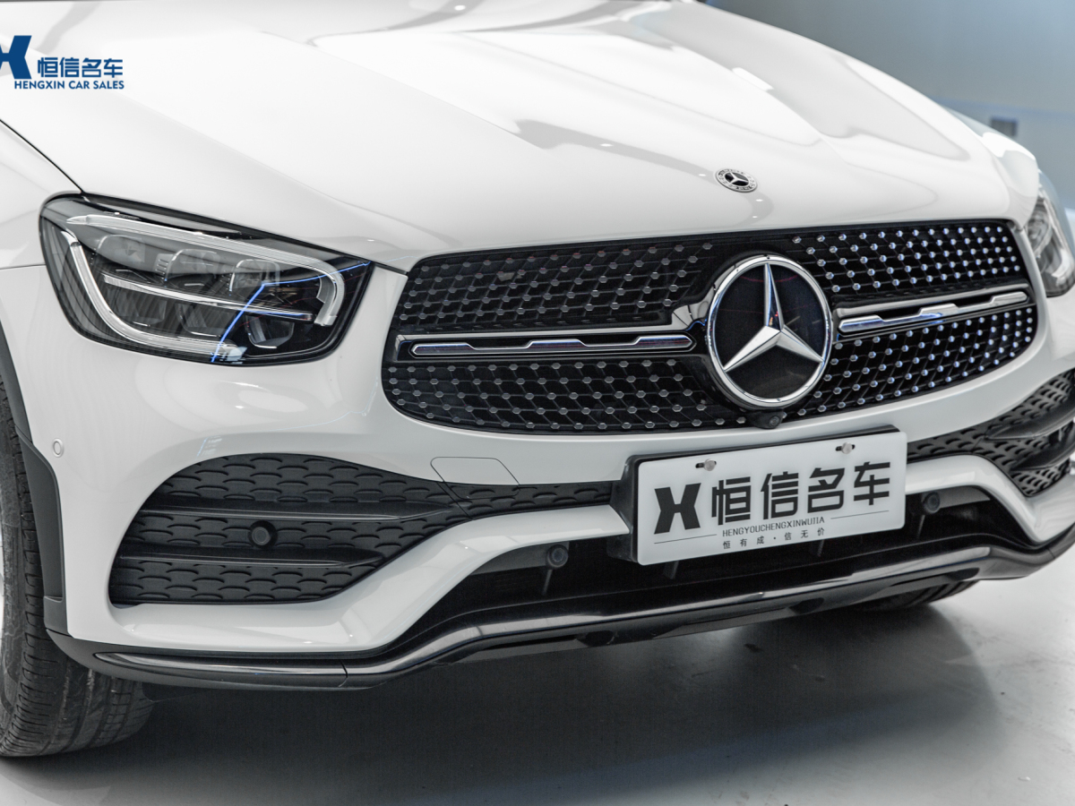 奔馳 奔馳GLC  2021款 GLC 260 4MATIC 轎跑SUV圖片