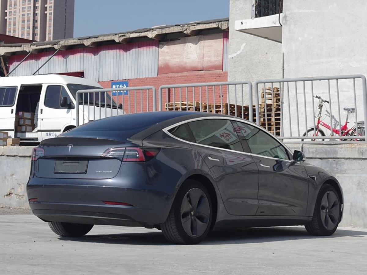 特斯拉 Model 3  2019款 長續(xù)航全輪驅(qū)動版圖片