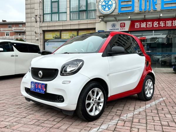 smart fortwo  2018款 1.0L 52千瓦硬顶灵动版