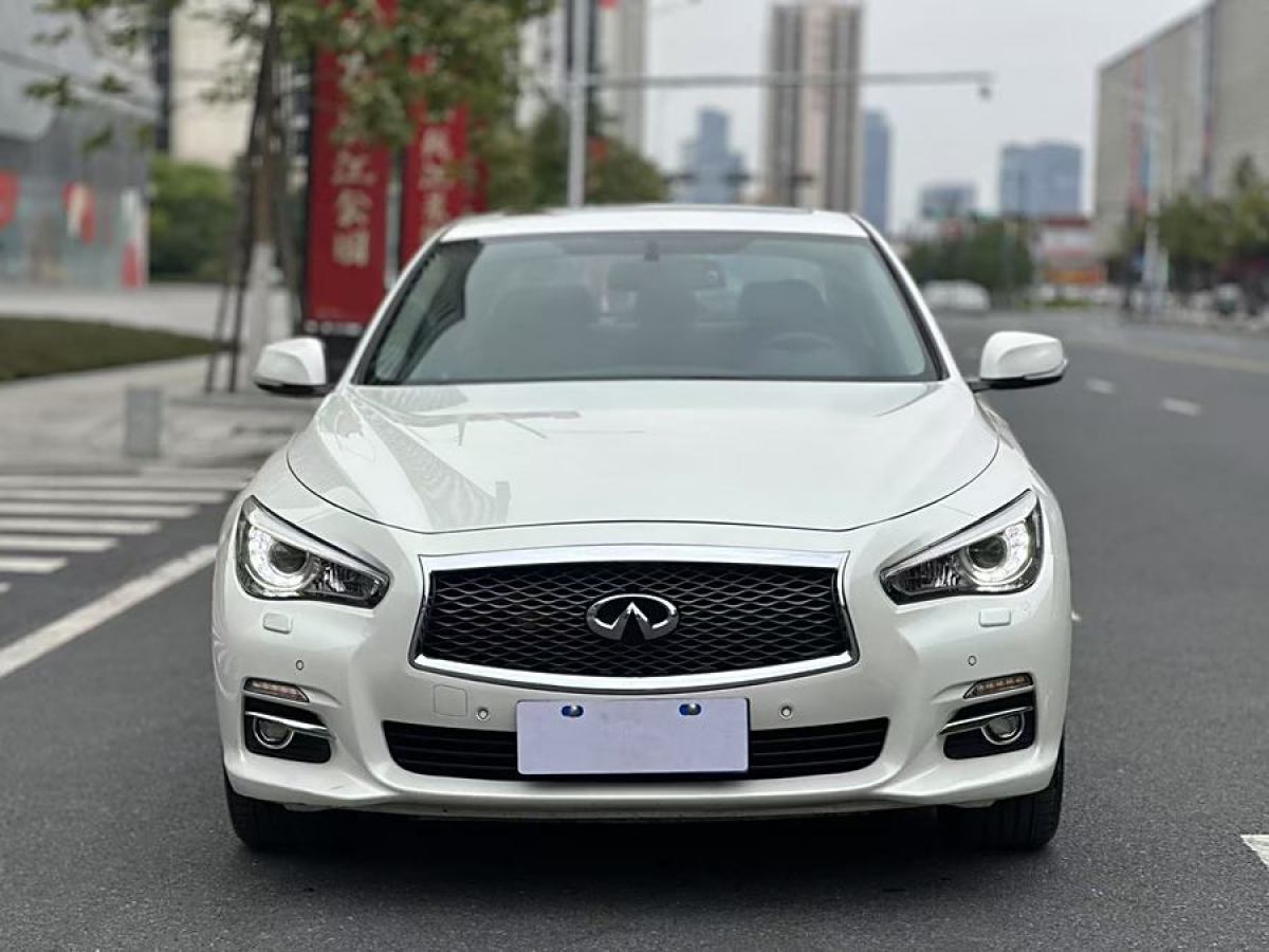 英菲尼迪 Q50L  2016款 2.0T 悅享版圖片