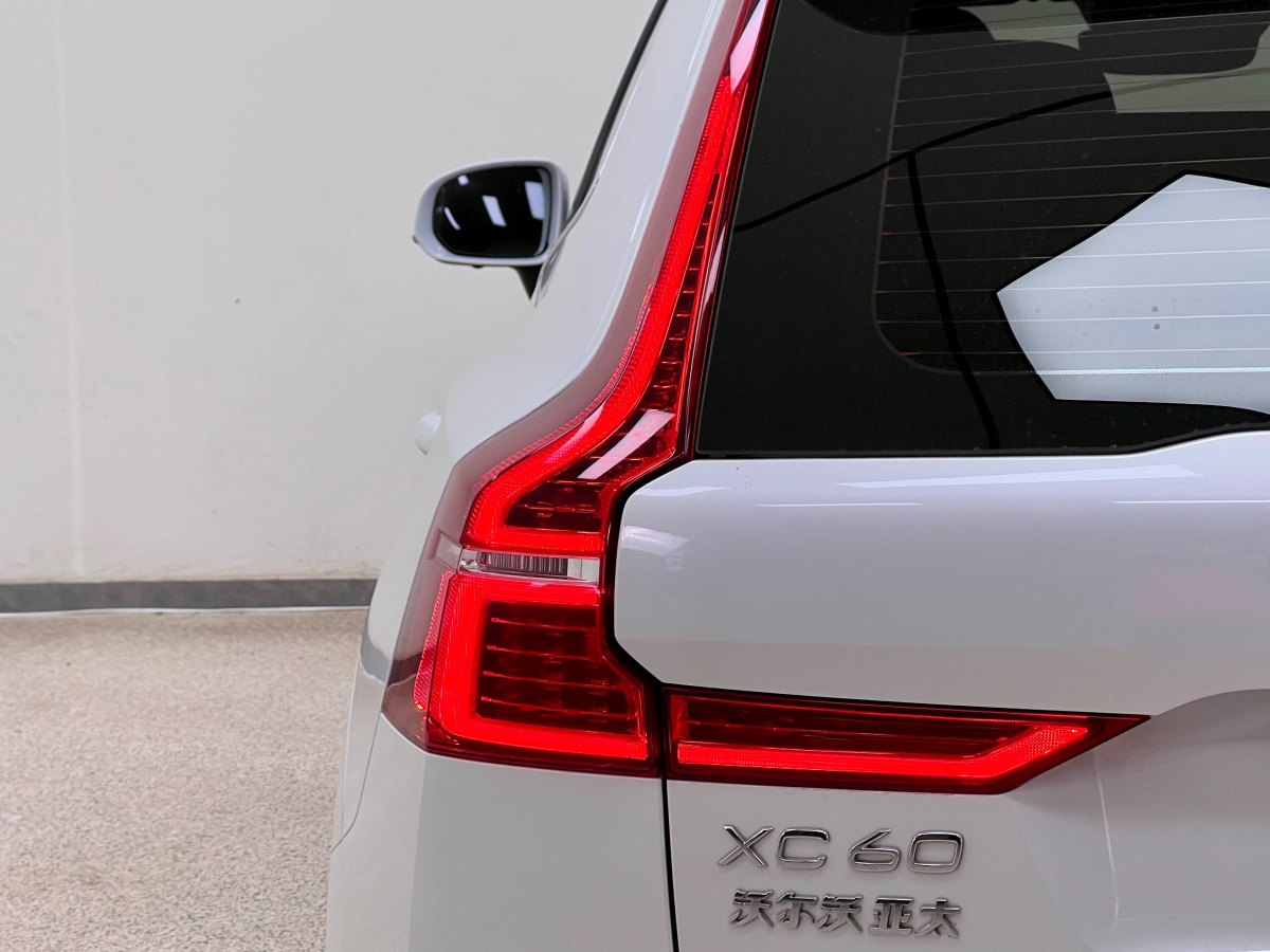 沃爾沃 XC60  2021款 T5 四驅智遠豪華版圖片