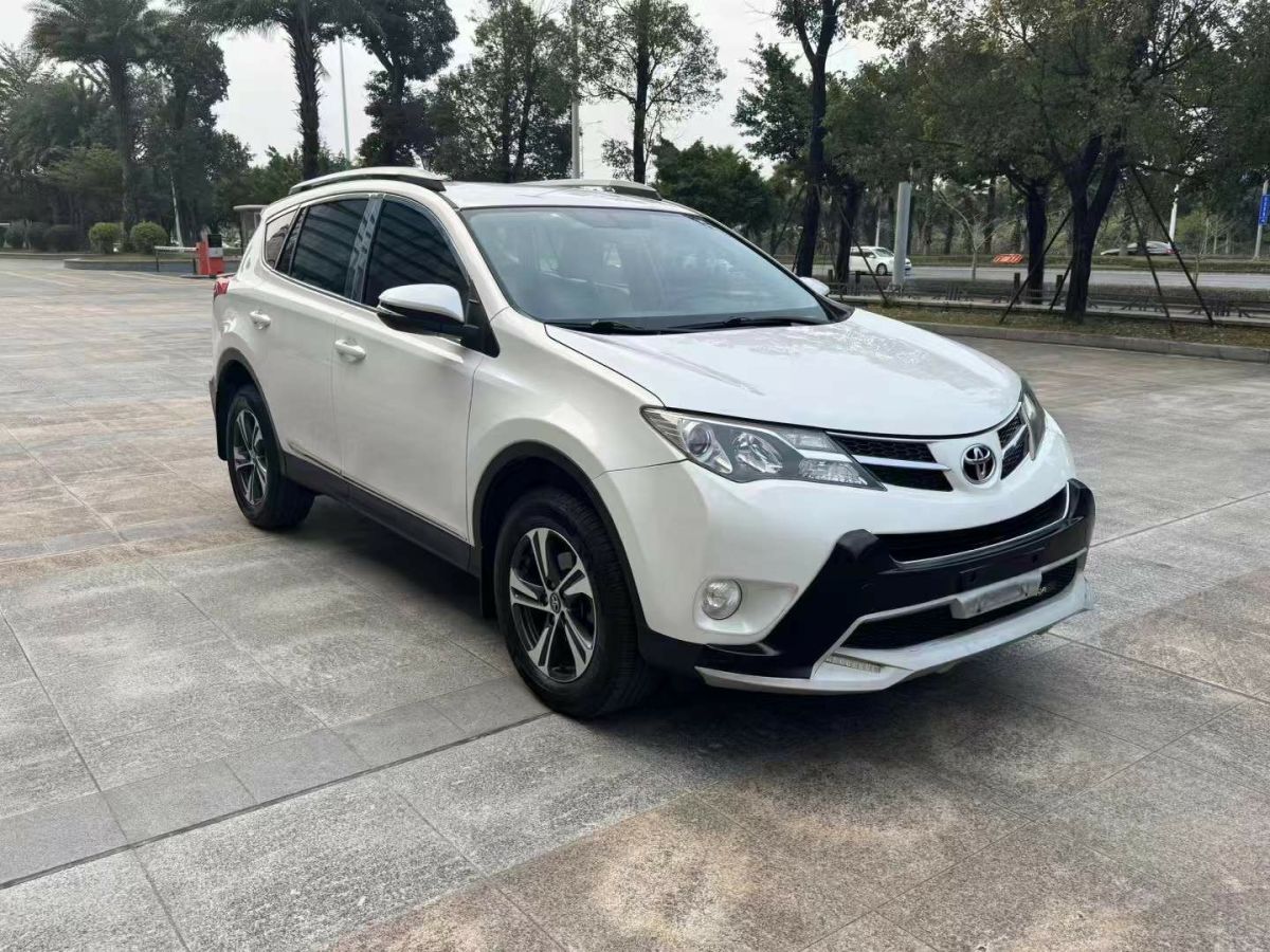 豐田 RAV4榮放  2015款 2.0L CVT四驅(qū)新銳版圖片