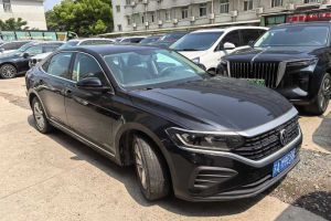 上汽大通MAXUS T90房車 上汽大通 2.0T探索家T90縱橫越野綠-防爆漆
