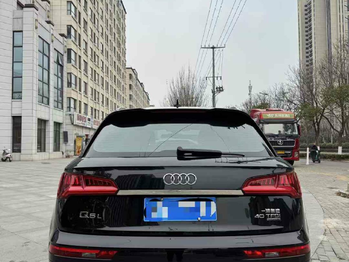 奧迪 奧迪Q3  2019款  35 TFSI 時尚動感型圖片