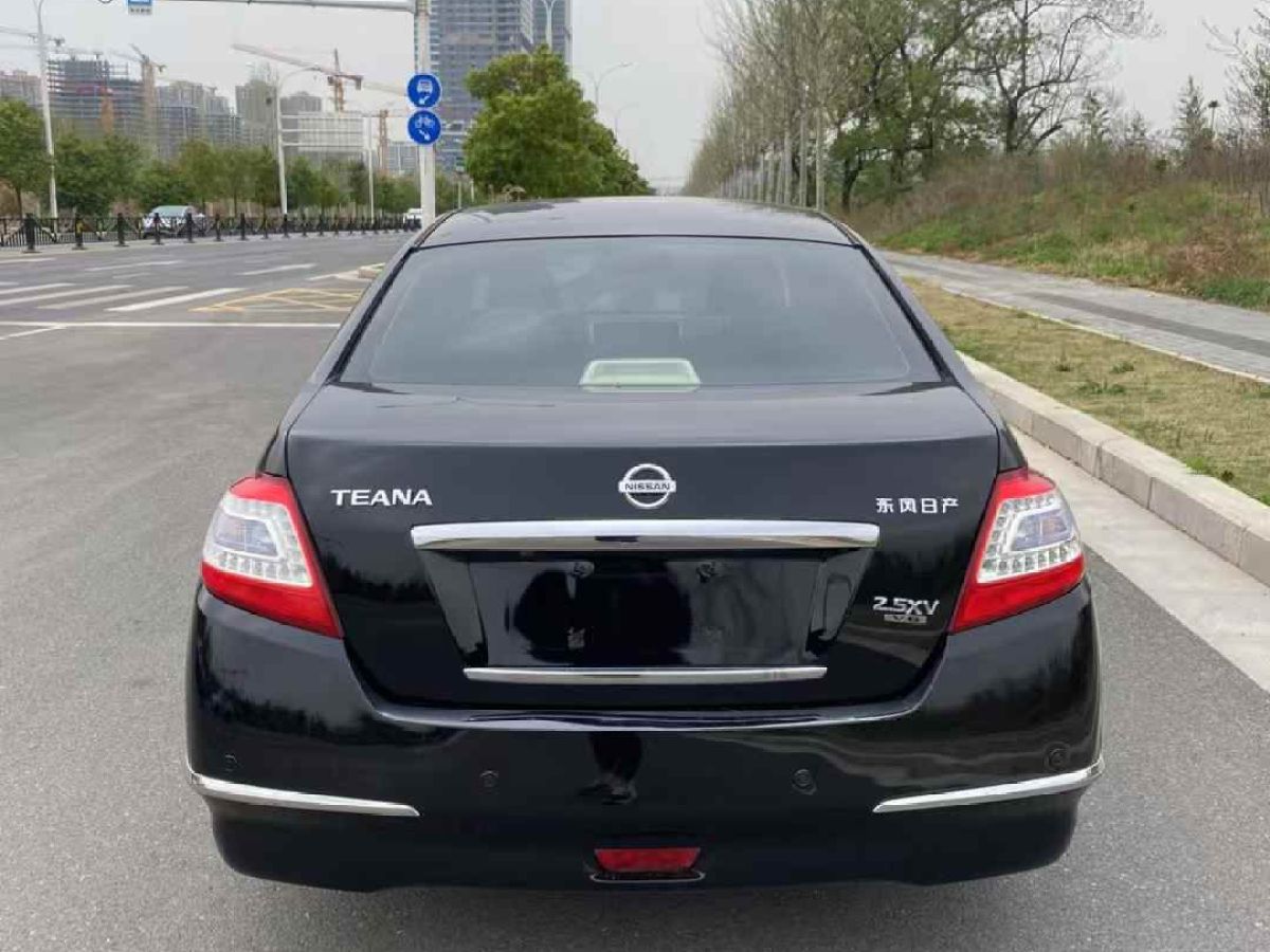 日產(chǎn) 天籟  2011款 2.0L XE標(biāo)準(zhǔn)版圖片
