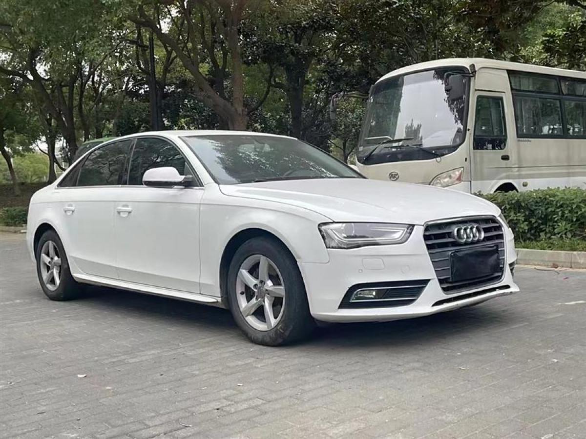 奧迪 奧迪A4L  2015款 35 TFSI 自動(dòng)舒適型圖片