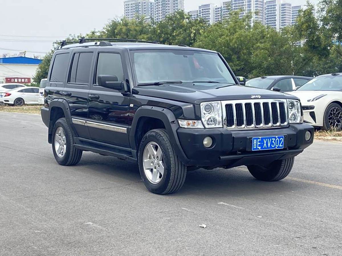 Jeep 指揮官經(jīng)典  2007款 5.7圖片