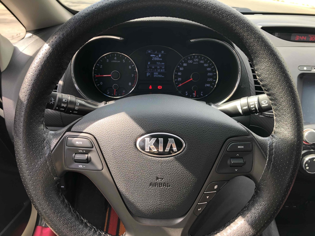 2015年1月起亞 K3  2013款 1.6L 自動GL