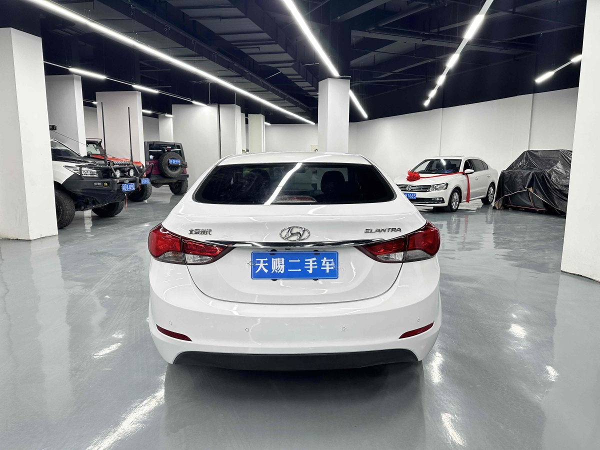 現(xiàn)代 朗動  2013款 1.6L 自動尊貴型圖片