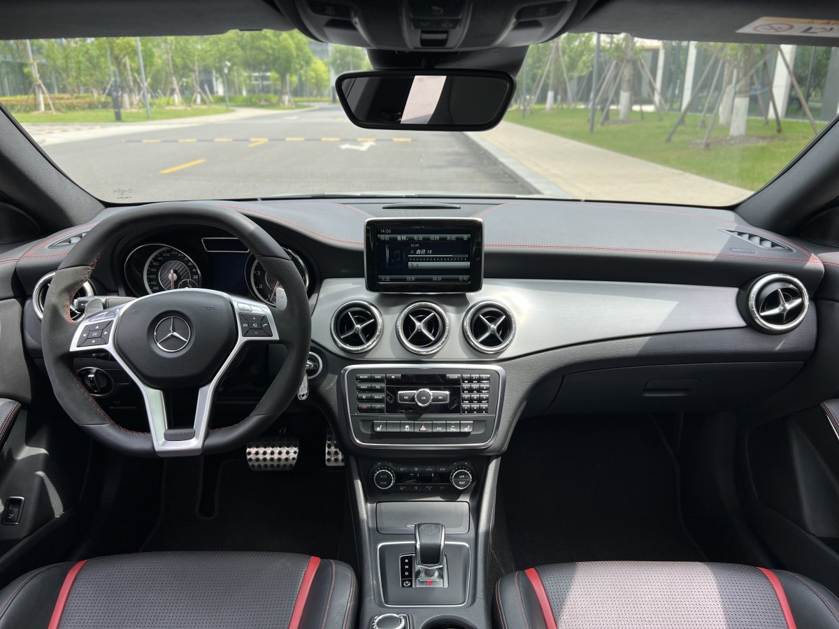 奔馳 奔馳CLA級(jí)AMG  2015款 AMG CLA 45 4MATIC圖片