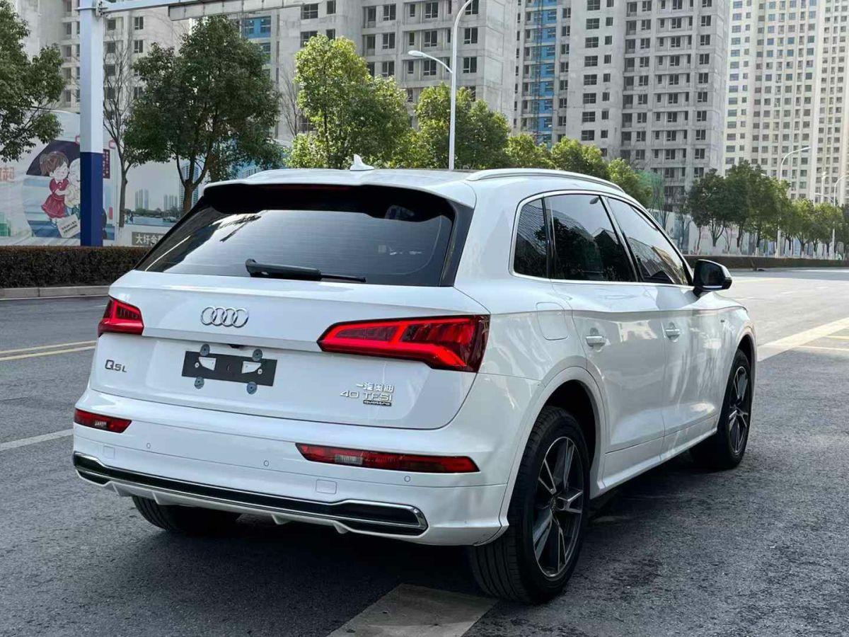 奧迪 奧迪Q3  2019款  35 TFSI 時尚動感型圖片