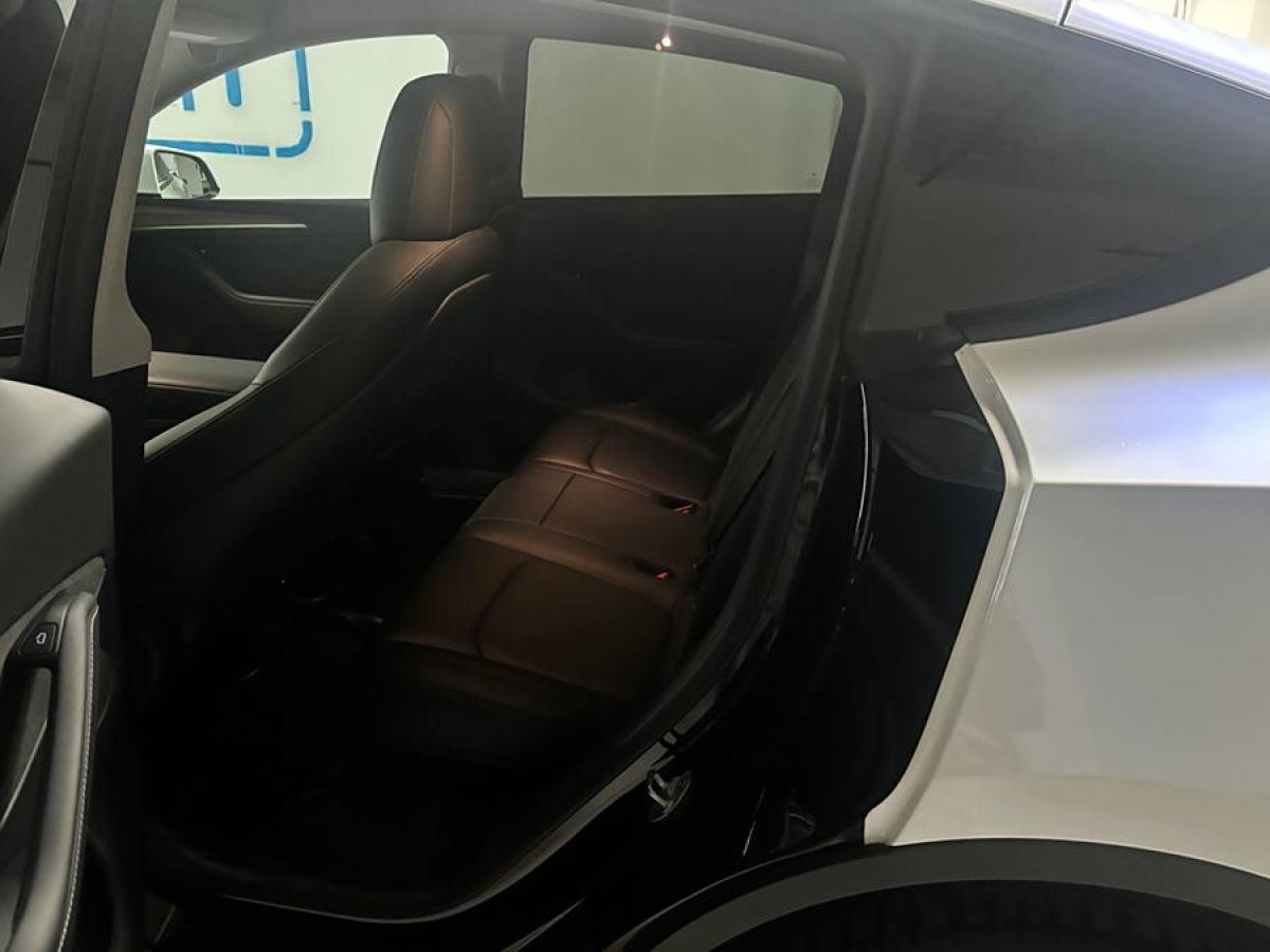 特斯拉 Model Y  2022款 改款 長(zhǎng)續(xù)航全輪驅(qū)動(dòng)版圖片