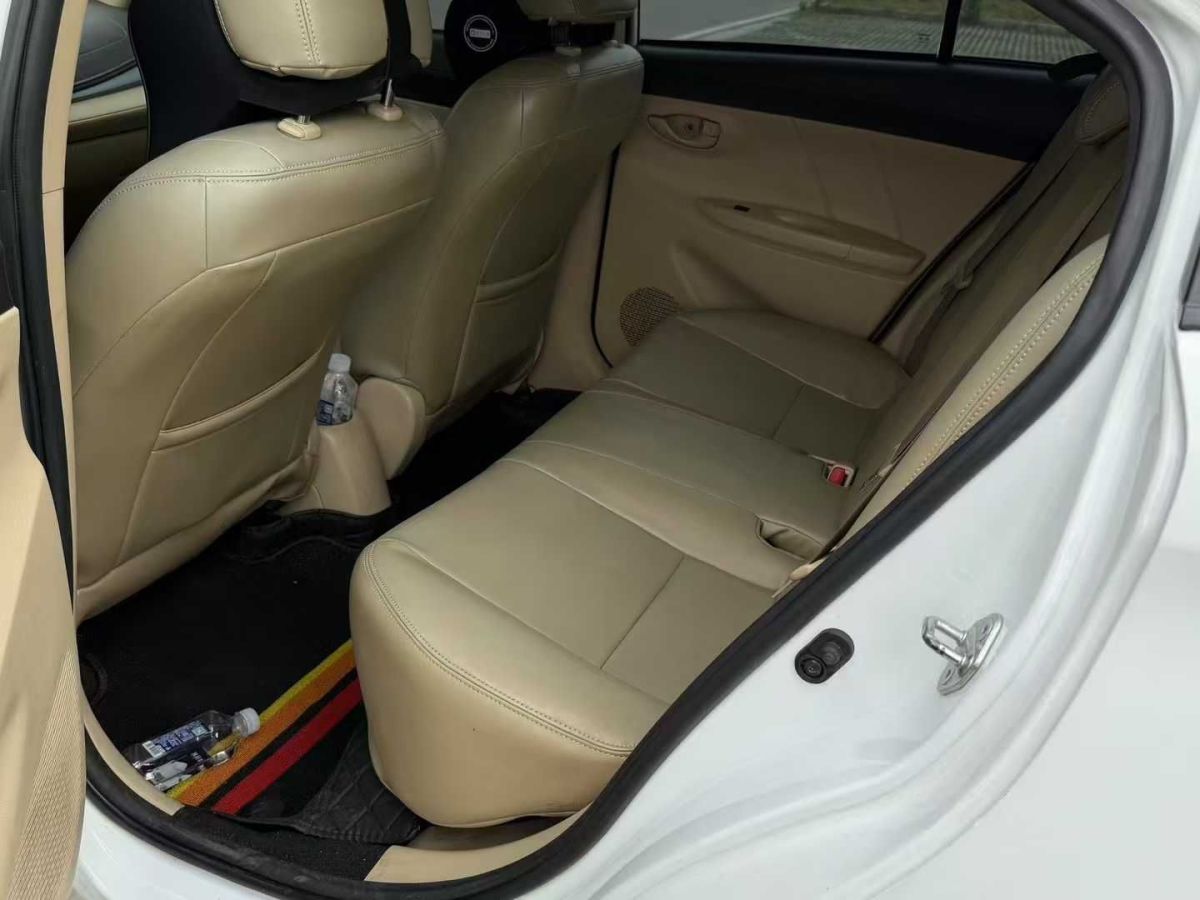 豐田 威馳  2013款 特裝版 1.6L GL-i型尚天窗版 AT圖片