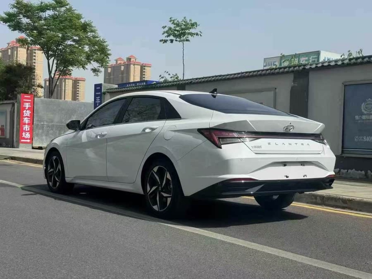 現(xiàn)代 伊蘭特  2022款 1.5L CVT GLX精英版圖片