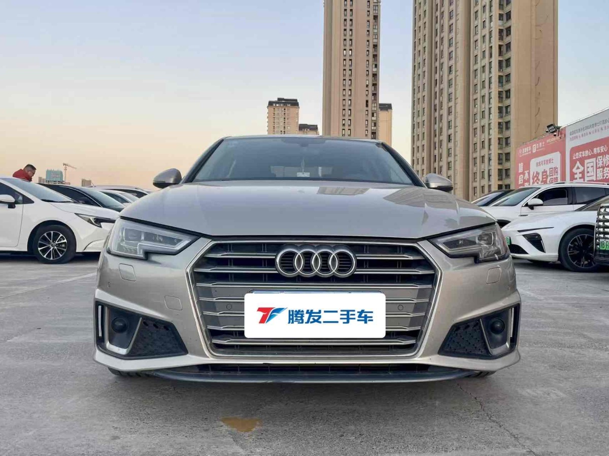 奧迪 奧迪A4L  2018款 30周年年型 40 TFSI 時尚型圖片