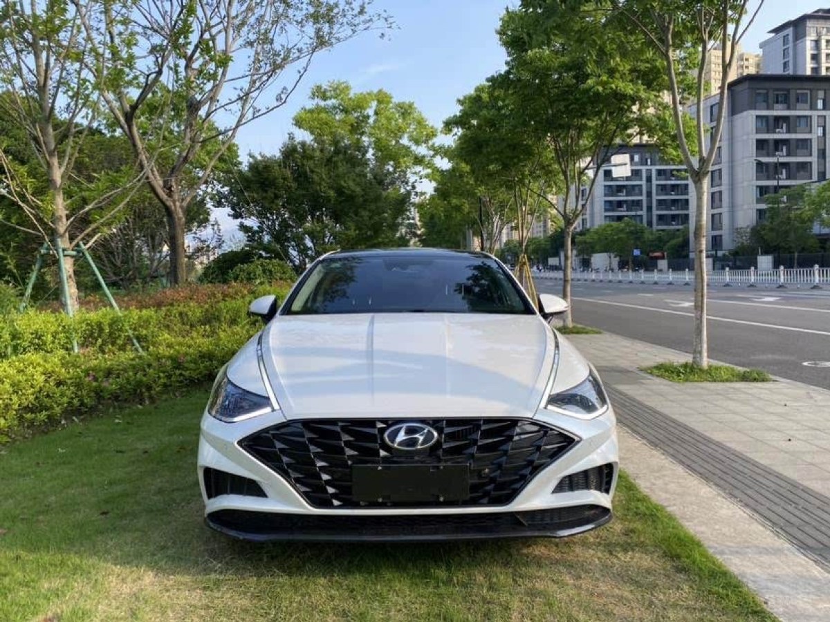 現(xiàn)代 索納塔  2020款 改款 270TGDi GL DCT領(lǐng)先版圖片