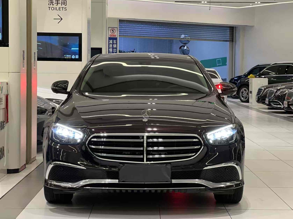 2022年2月奔馳 奔馳E級(jí)  2022款 改款 E 300 L 豪華型