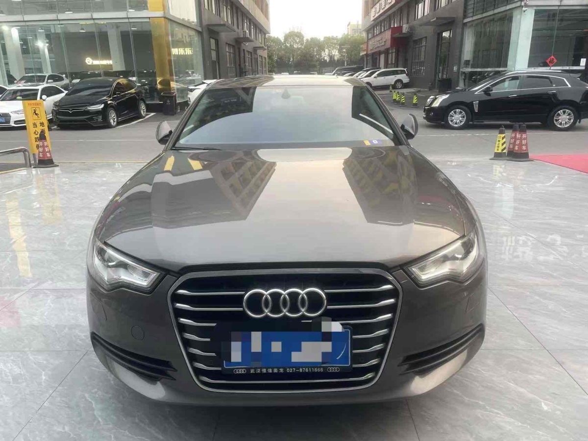 奧迪 奧迪A6L  2015款 TFSI 百萬(wàn)紀(jì)念智領(lǐng)型圖片