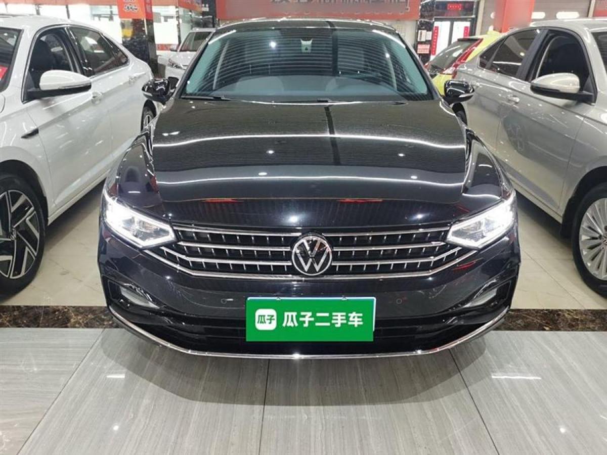 大眾 邁騰  2023款 200萬輛紀念版 330TSI DSG領(lǐng)先型圖片