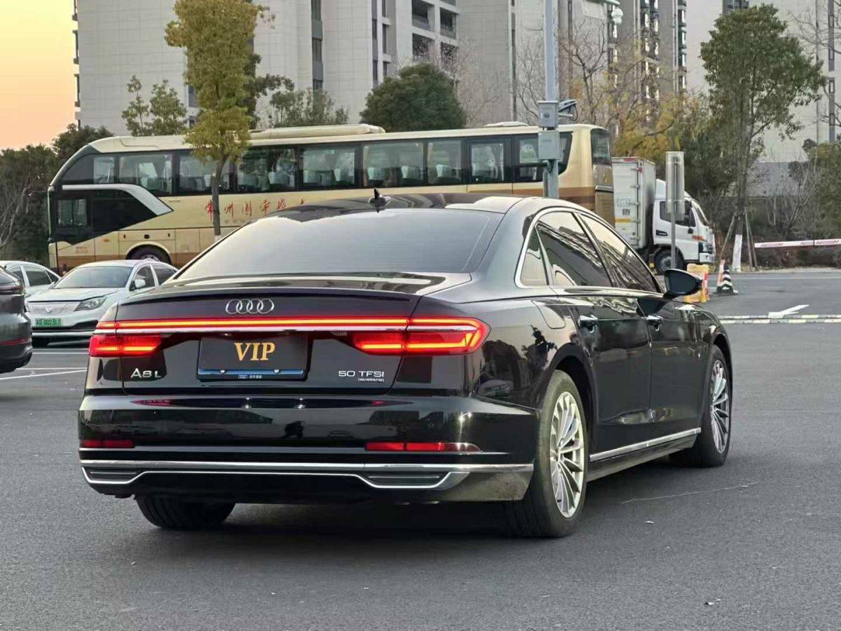 奧迪 奧迪S8  2020款 S8L 4.0TFSI quattro圖片