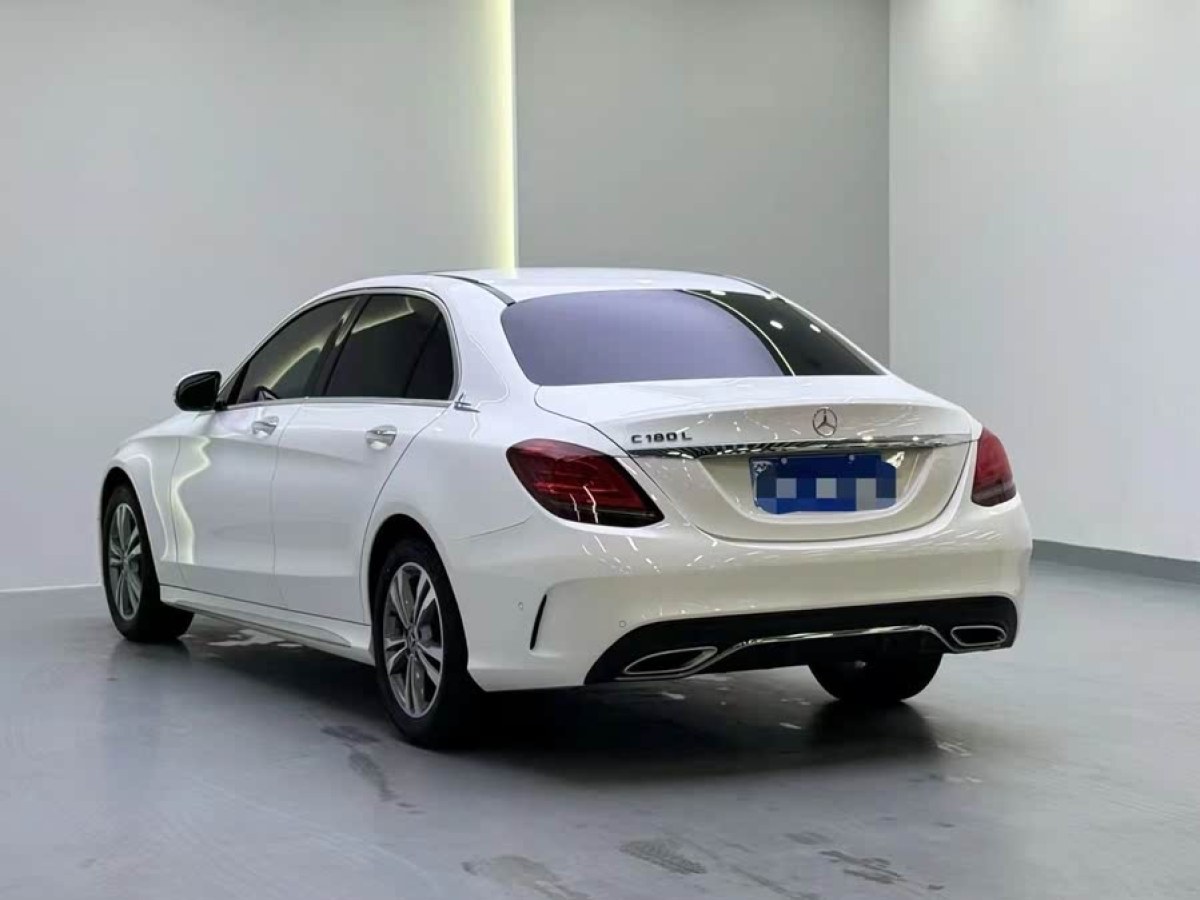 奔馳 奔馳C級  2019款 C 180 L 時尚型運動版圖片