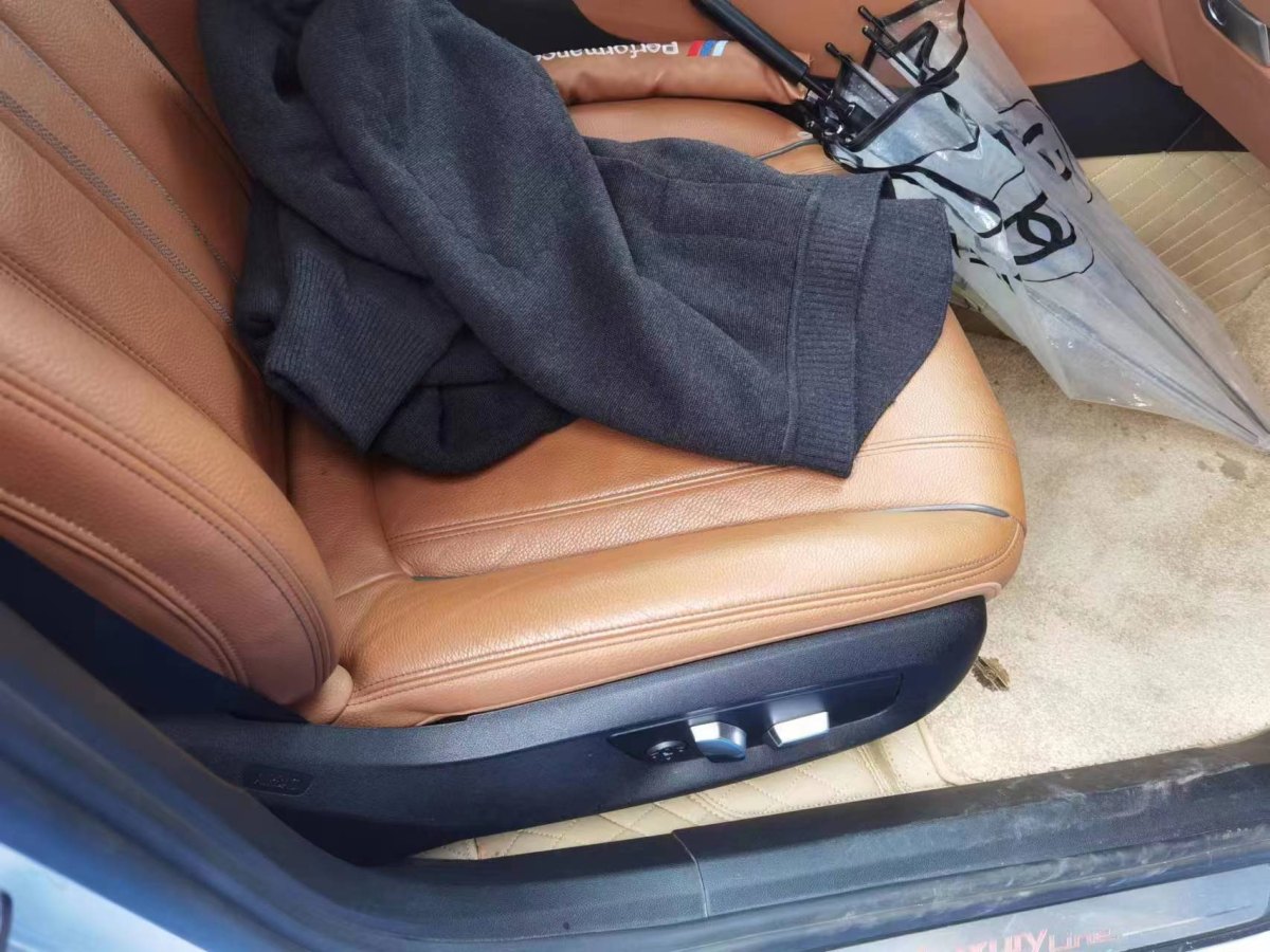 2018年8月宝马 宝马6系GT  2018款 630i 豪华设计套装