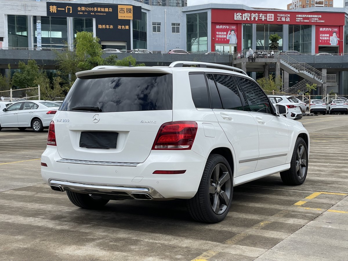 奔馳 奔馳GLK級(jí)  2013款 GLK 300 4MATIC 動(dòng)感天窗型圖片