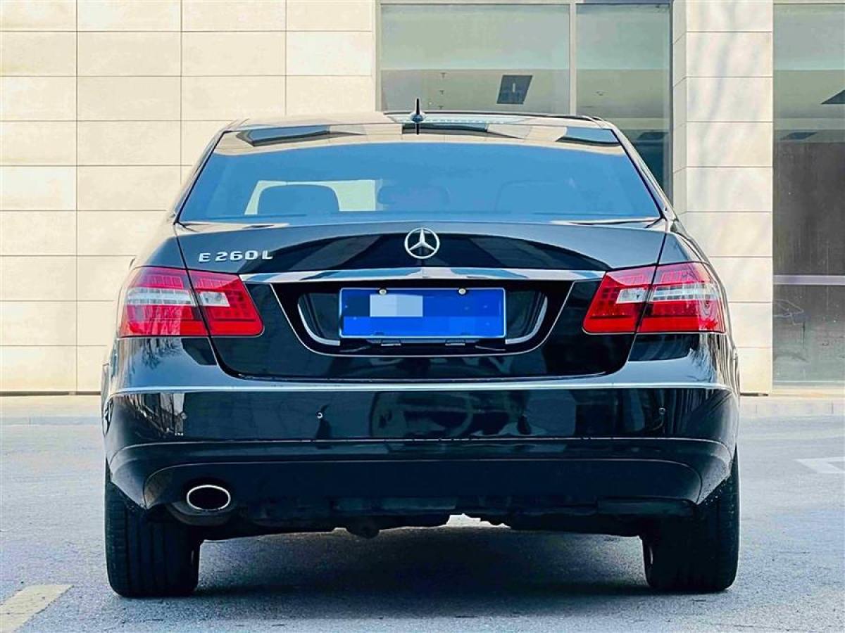 奔馳 奔馳E級  2013款 E 260 L CGI優(yōu)雅型圖片