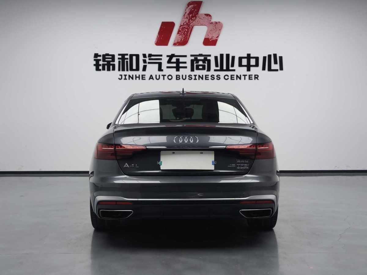 奧迪 奧迪A4L  2020款 45 TFSI quattro 臻選動感型圖片