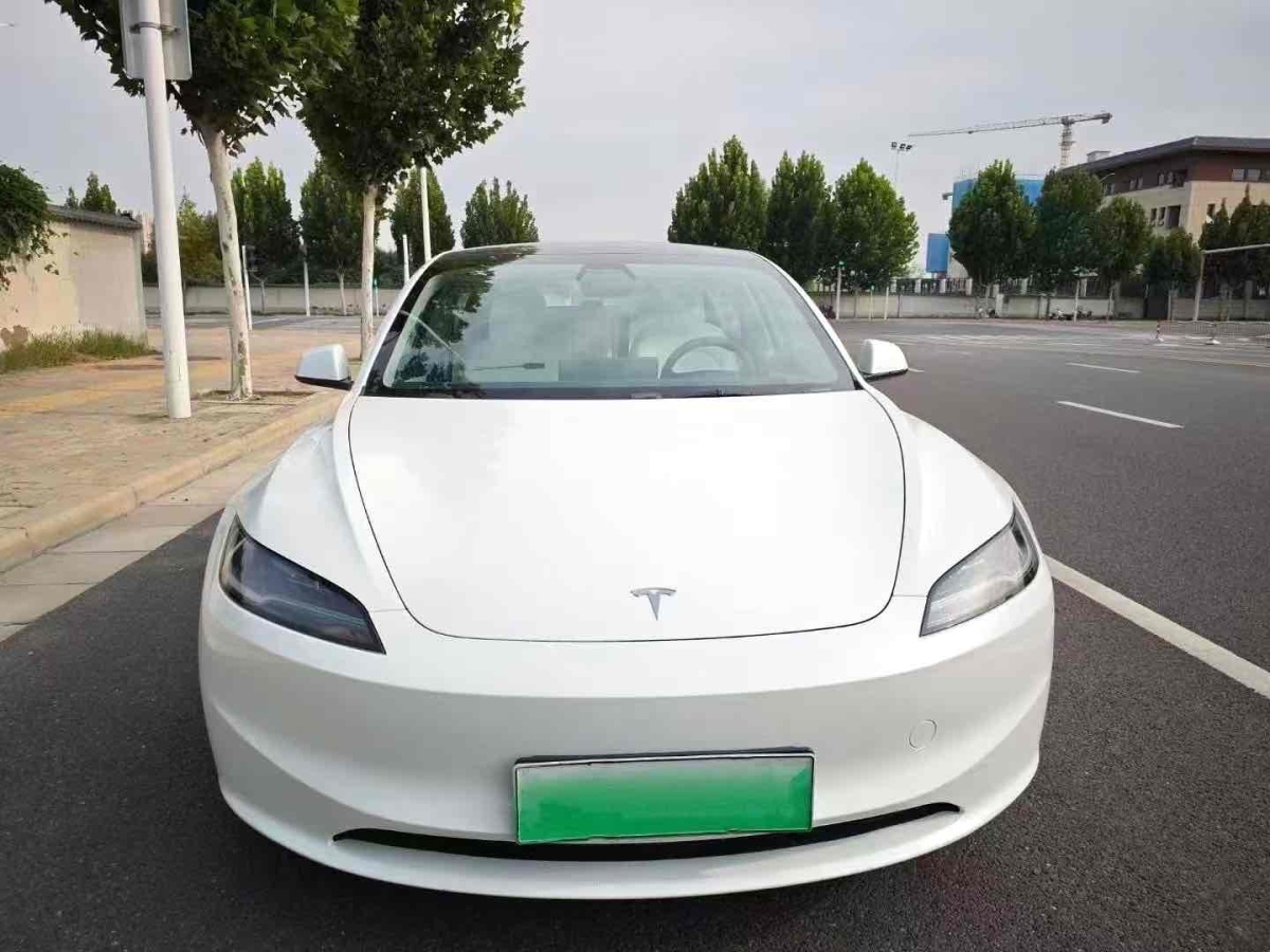 特斯拉 Model 3  2023款 煥新版 后輪驅(qū)動圖片