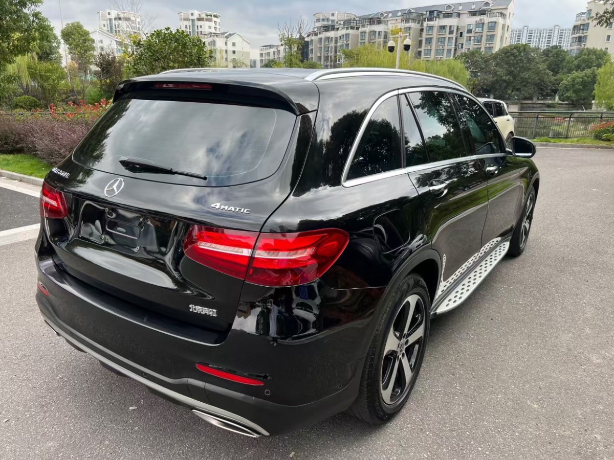 奔驰 奔驰GLC  2019款 改款 GLC 260 L 4MATIC 豪华型图片