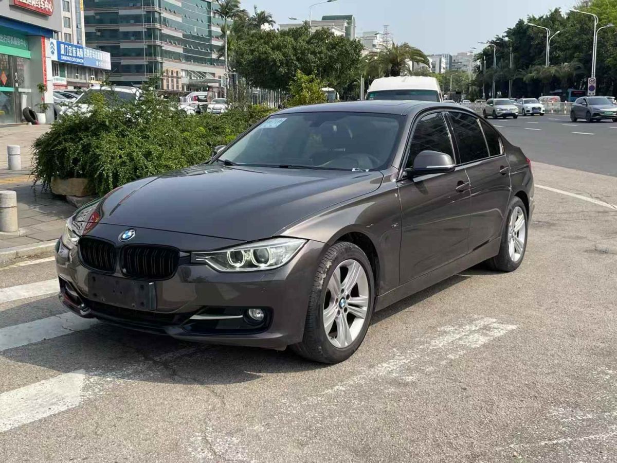 寶馬 寶馬3系  2014款 328i xDrive 2.0T 運動設(shè)計套裝圖片