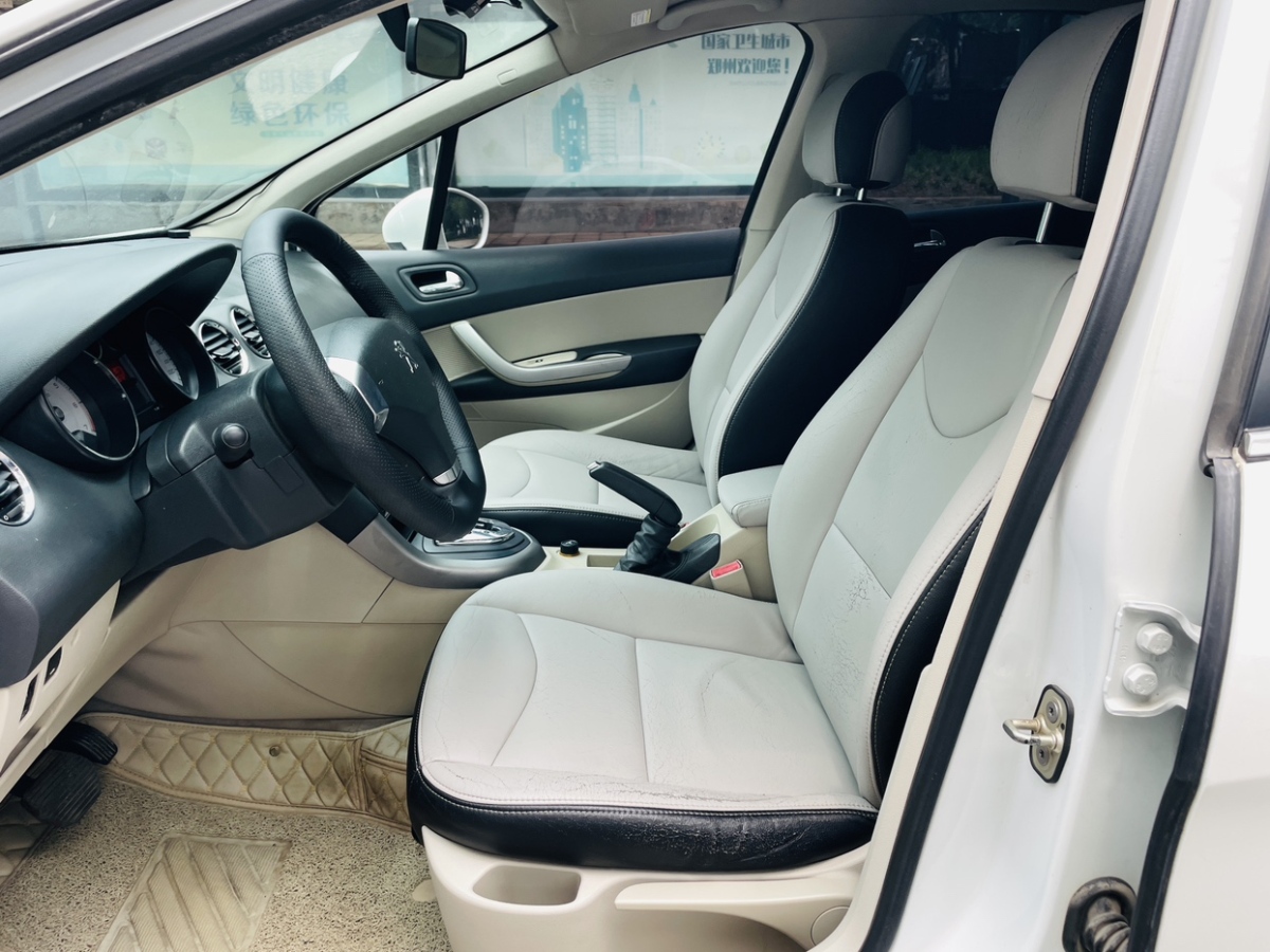 標(biāo)致 408  2013款 2.0L 自動舒適版圖片