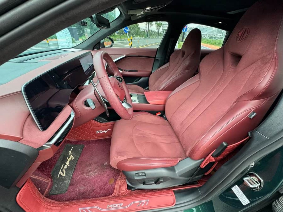 名爵 名爵7  2023款 2.0T 自動Trophy+激擎耀世版圖片