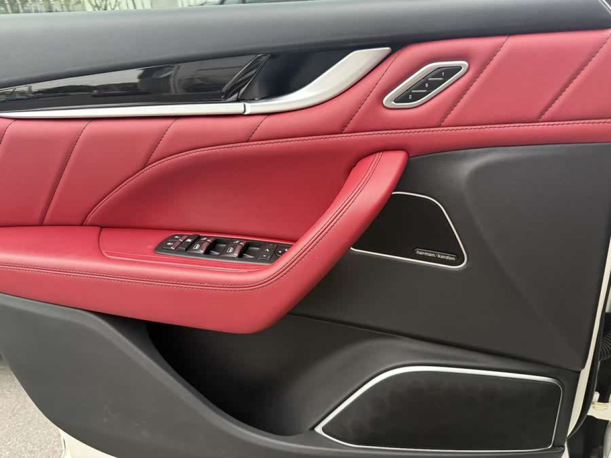 瑪莎拉蒂 Levante  2022款 3.0T Modena圖片