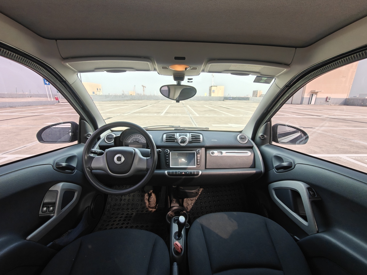 2014年1月smart fortwo  2012款 1.0 MHD 硬頂標(biāo)準(zhǔn)版