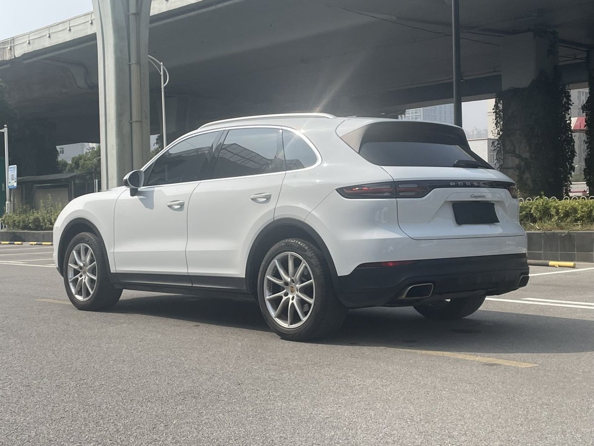 2018年5月保時(shí)捷 Cayenne  2018款 Cayenne 3.0T