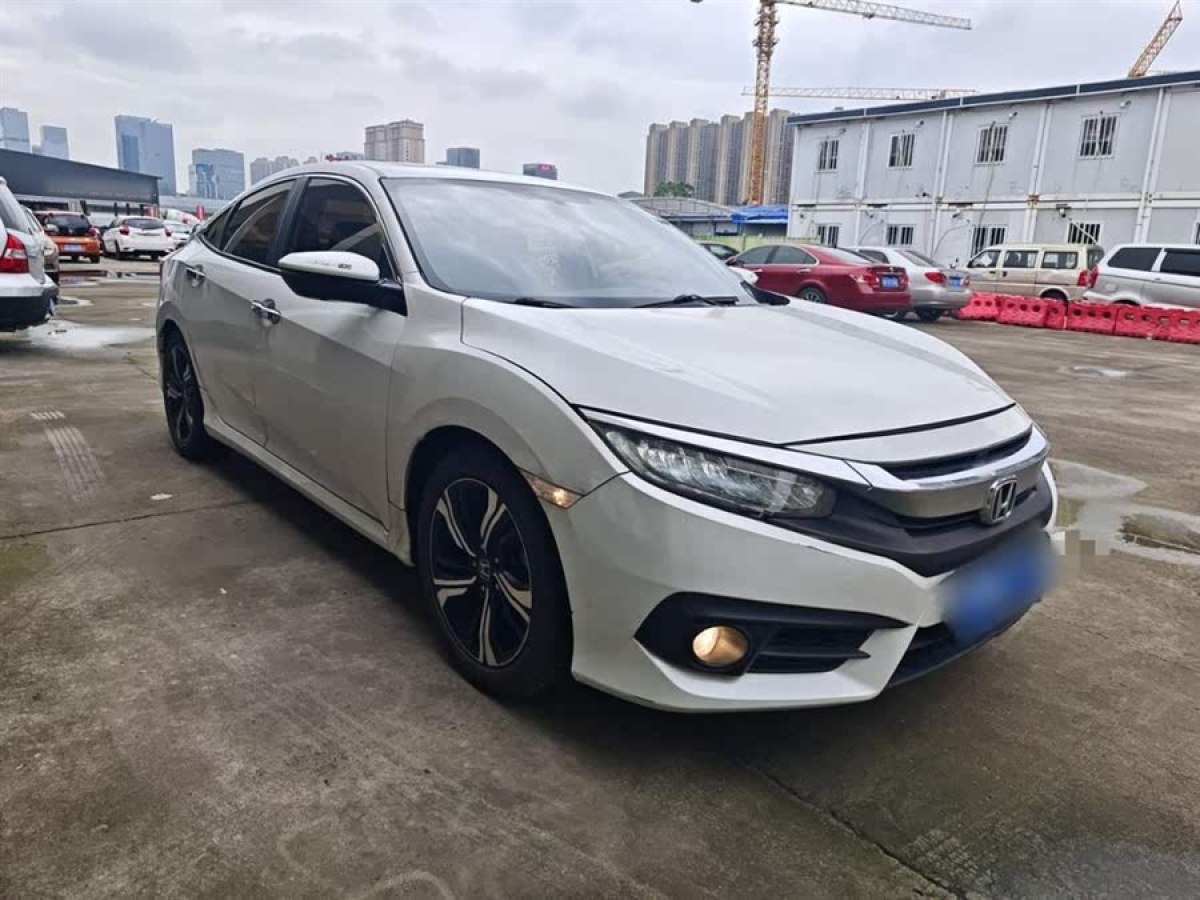 本田 思域  2016款 220TURBO CVT尊貴版圖片