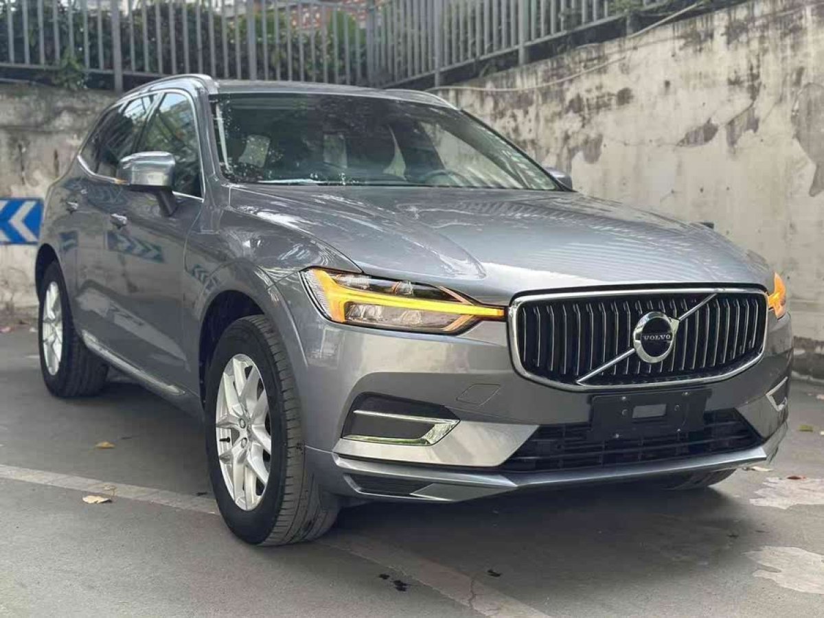 沃爾沃 XC60  2020款 T5 四驅智逸豪華版圖片