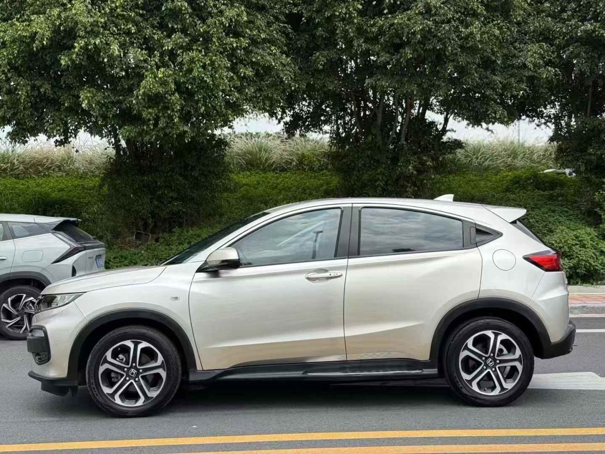 本田 CR-V  2019款 2.0L CVT兩驅(qū)銳混動(dòng)凈致版圖片