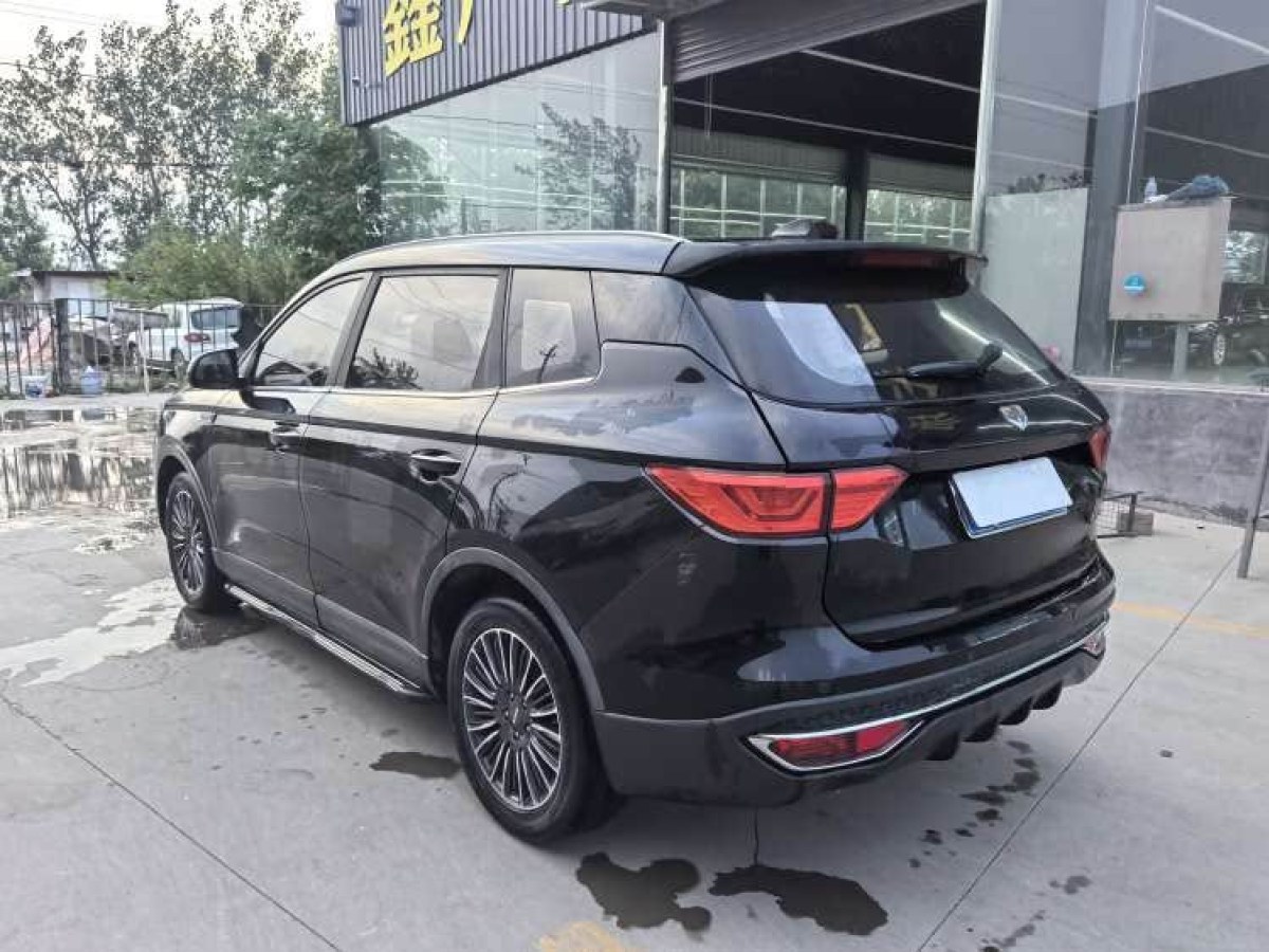 中國重汽VGV VGV U70  2020款 1.5T 自動智享精英版 7座圖片