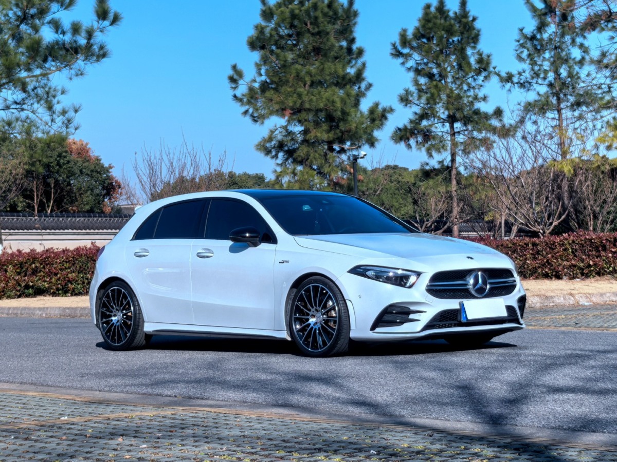 奔馳A級(jí)AMG(進(jìn)口) 2022款 AMG A 35 4MATIC圖片