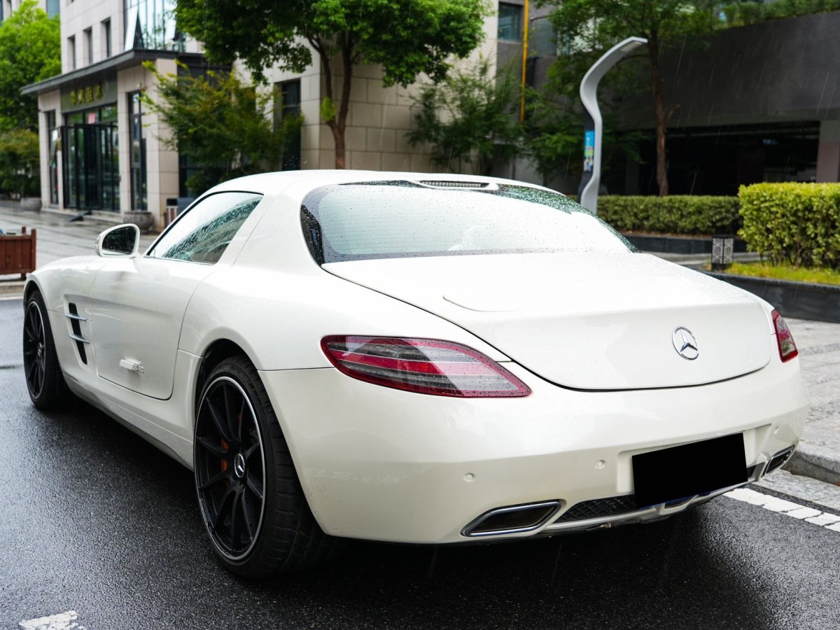 2013年6月奔馳 奔馳SLS級(jí)AMG  2011款 SLS AMG