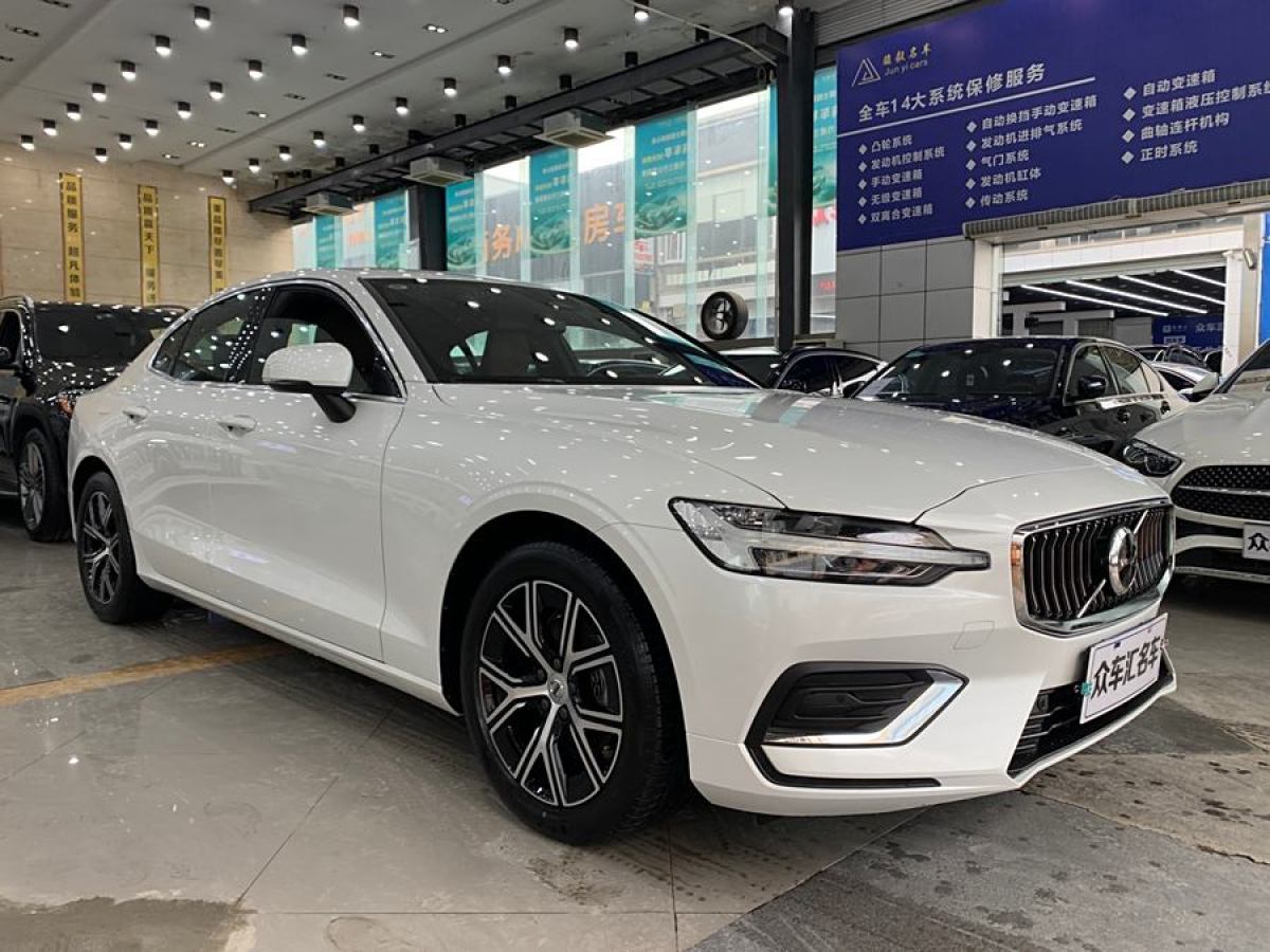 2024年6月沃爾沃 S60L  2024款 B4 智逸豪華版