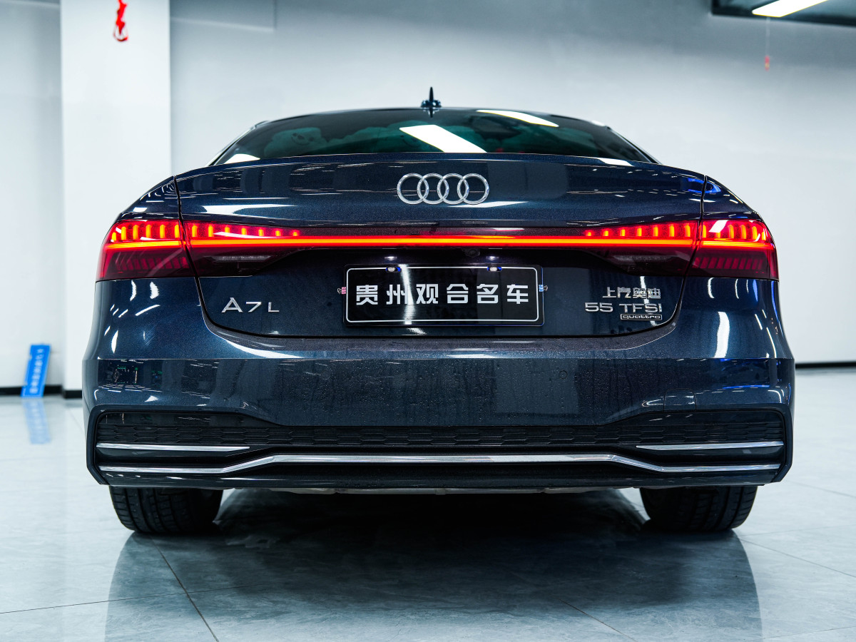 奧迪 奧迪A7L  2024款 55TFSI quattro S-line 志遠型 曜黑套裝圖片