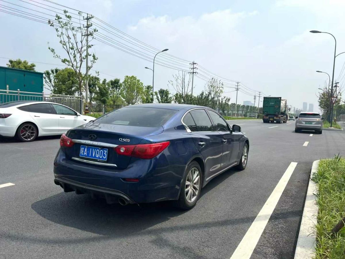 英菲尼迪 Q50L  2016款 2.0T 悅享版圖片