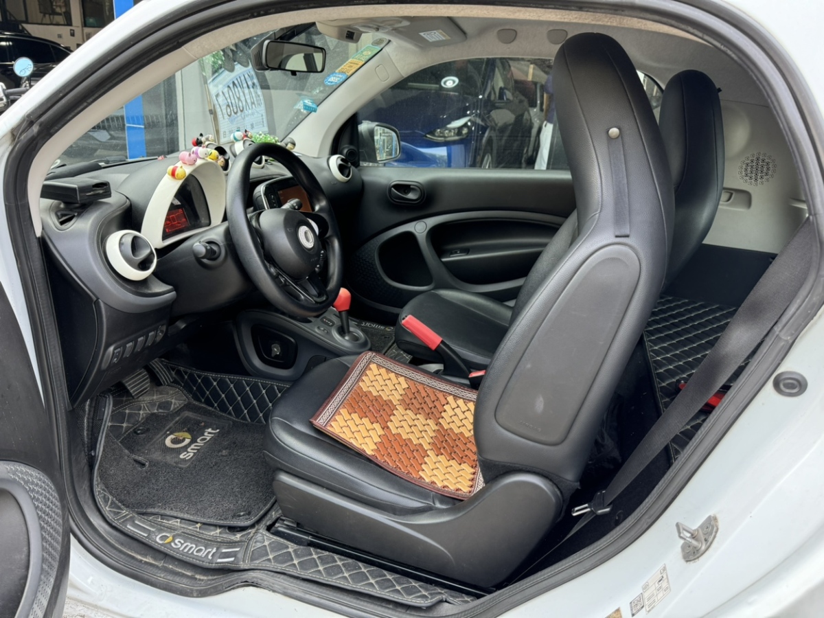 2016年4月smart fortwo  2011款 1.0 MHD 硬頂激情版