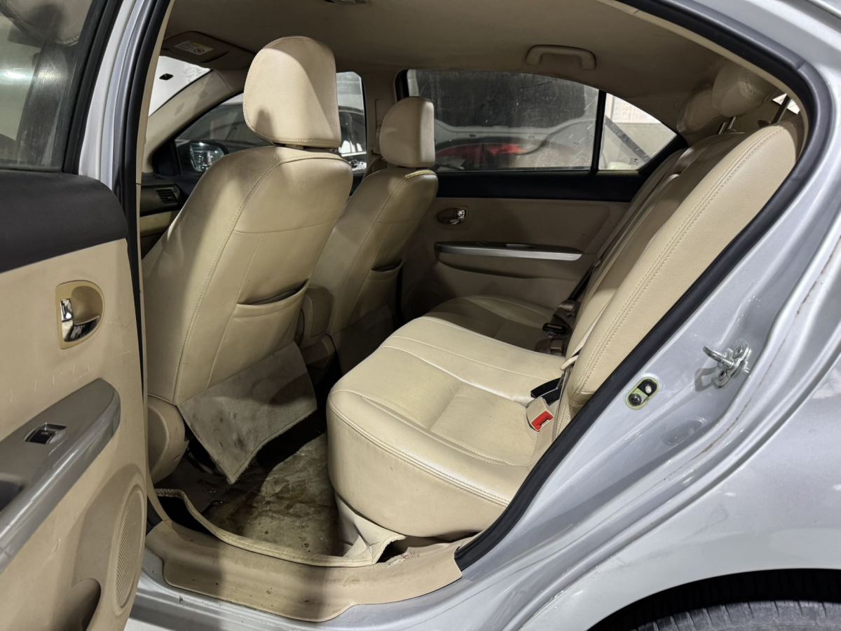 长城 C30  2012款 1.5L 手动舒适型图片